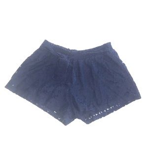 Lace navy shorts